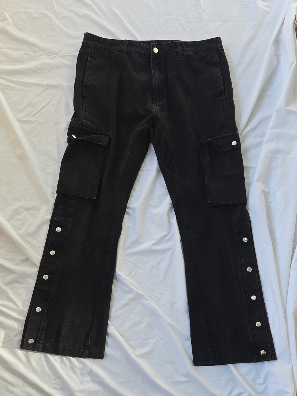 Men's Black Cargo Jeans With Unusual Snap Closures On Front At Calf Part Of Legs